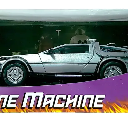 Delorena Volver al futuro 1 a escala