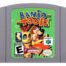 Portada original del juego Banjo Tooie para Nintendo 64, mostrando a los personajes principales y diseño retro