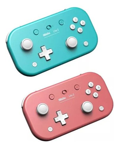Vista lateral del control 8bitdo Lite 2 rosa mostrando su diseño ergonómico